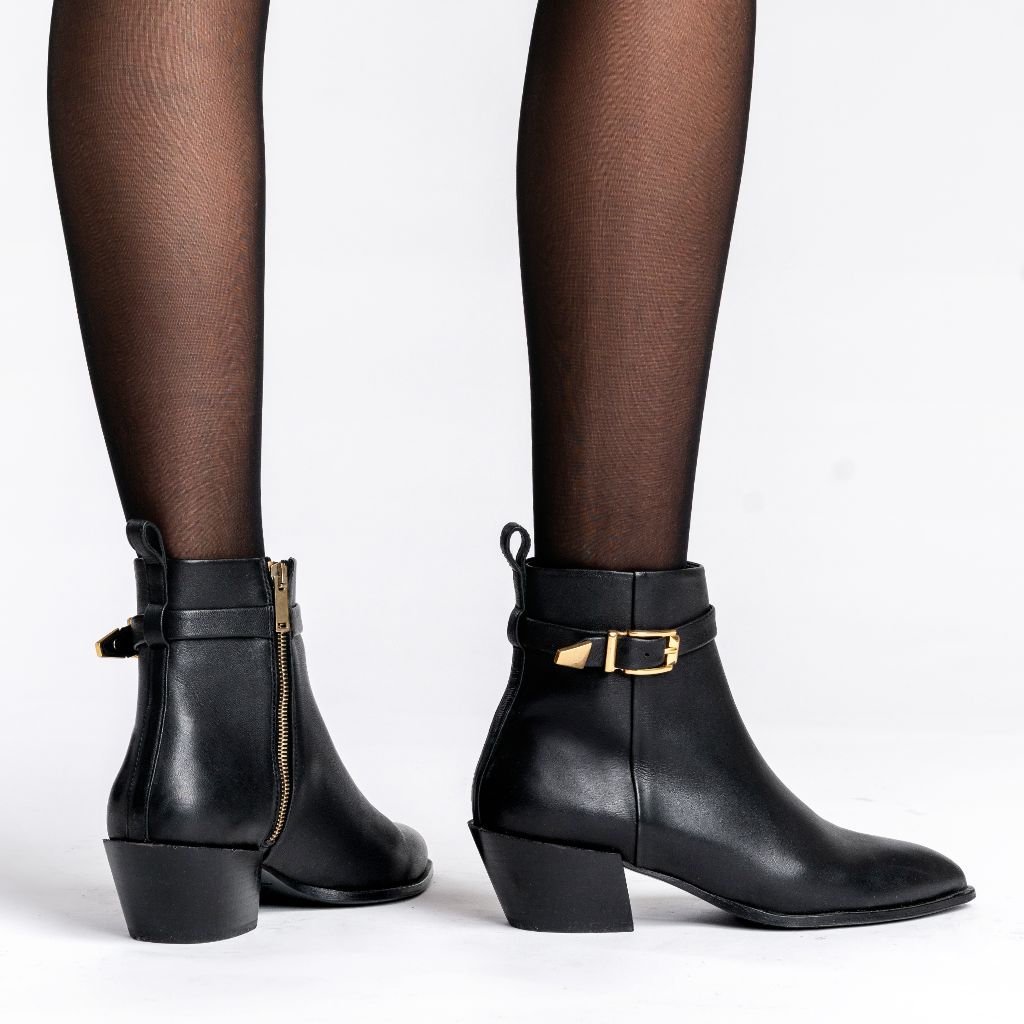 Charm | Black